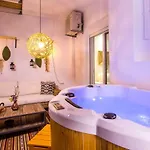Euphoria Luxury Apartment